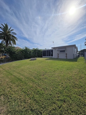 Property grounds - Gulf Coast Waterfront Home! (New Port Richey)