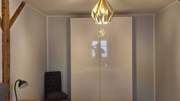 3 Schlafzimmer, Reisekinderbett, kostenloses WLAN, Bettwäsche