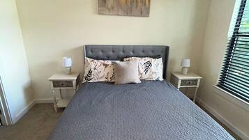 2 bedrooms, iron/ironing board, free WiFi, bed sheets