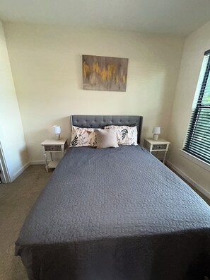 Iron/ironing board, free WiFi, bed sheets