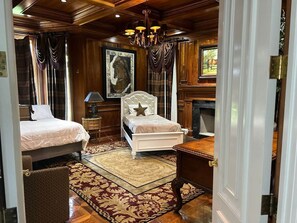 8 bedrooms, WiFi
