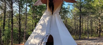 Cozy Sioux Tipi at Cedar Ridge Ranch & Trails