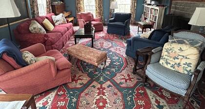 Tranquil farmhouse in charming Lyme