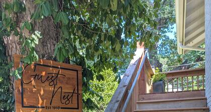 Charming apartment in wonderful Wichita neighborhood