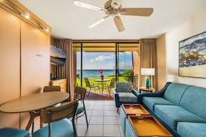 Classic Apartment, 1 Bedroom, Lanai, Ocean View | Living area