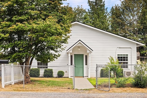 This cottage offers a spacious layout ideal for relaxing or working remotely.