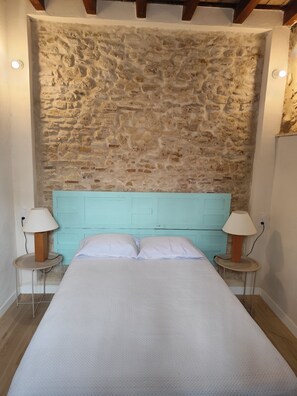 2 室のベッドルーム、WiFi、ベッドシーツ