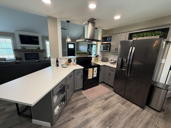 Microwave, oven, stovetop, dishwasher