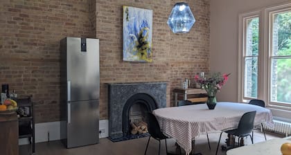 Huge 1 bed in Historical Garrison with Dover Castle View & Sea view.