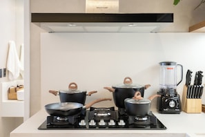 Premium-Apartment, Poolblick | Eigene Küche