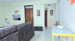 Interior - A Spacious 2 - Bedroom Master En-suite - Nanyuki (Nanyuki)