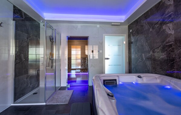 Spa - Stunning apartment in Visnjevac with sauna (Visnjevac)