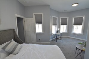 3 chambres, fer et planche à repasser, Wi-Fi gratuit, draps fournis