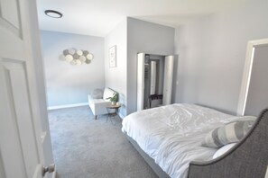 3 habitaciones, tabla de planchar con plancha y wifi gratis
