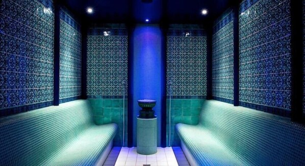 Sauna, dampbad, tyrkisk bad/hammam, kropsbehandlinger, aromaterapi