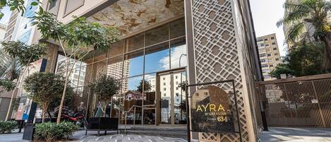 Comfort Studio | Exterior detail