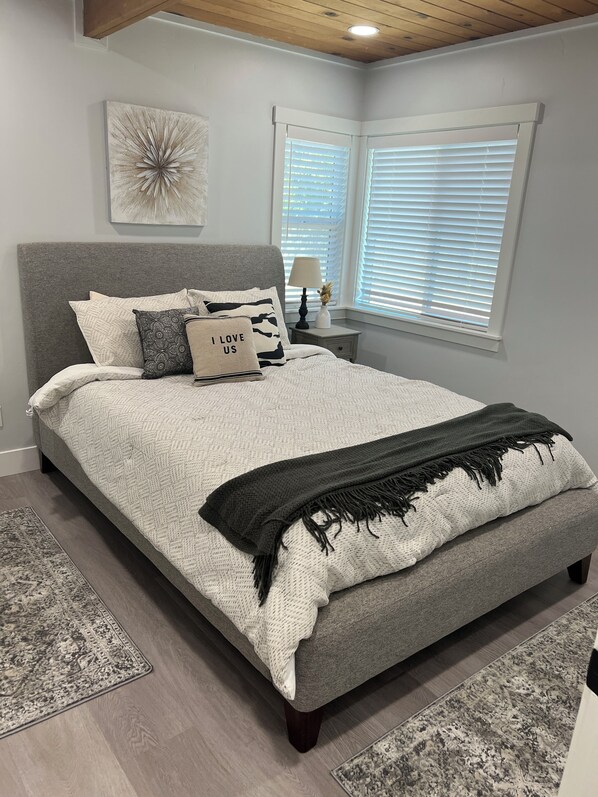 3 makuuhuonetta, Wi-Fi, vuodevaatteet, pääsy pyörätuolilla