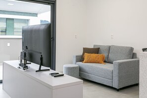 Junior Studio | Lobby - First Residencial Multifuncional by Viva - Conforto e Fácil Acesso às Melhores Praias de Floripa (Florianópolis)