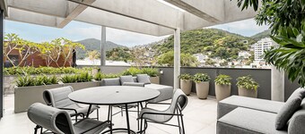 First Residencial Multifuncional by Viva - Conforto e Fácil Acesso às Melhores Praias de Floripa