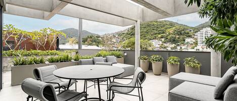 Superior Studio | Outdoor dining