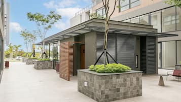 Premium Studio | Exterior