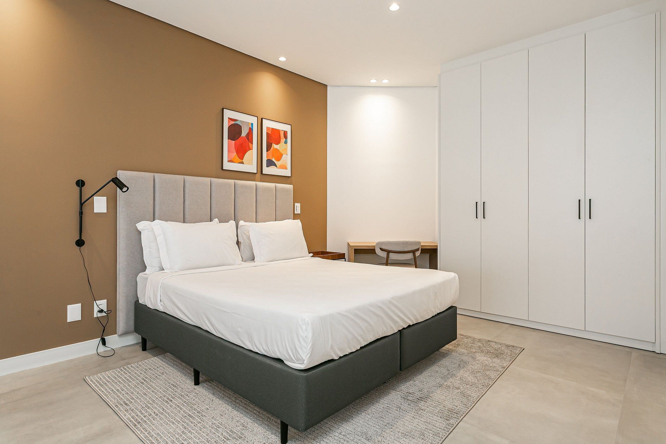 Appartement Ville | Fer et planche à repasser, accès au Wi-Fi (inclus), literie fournie