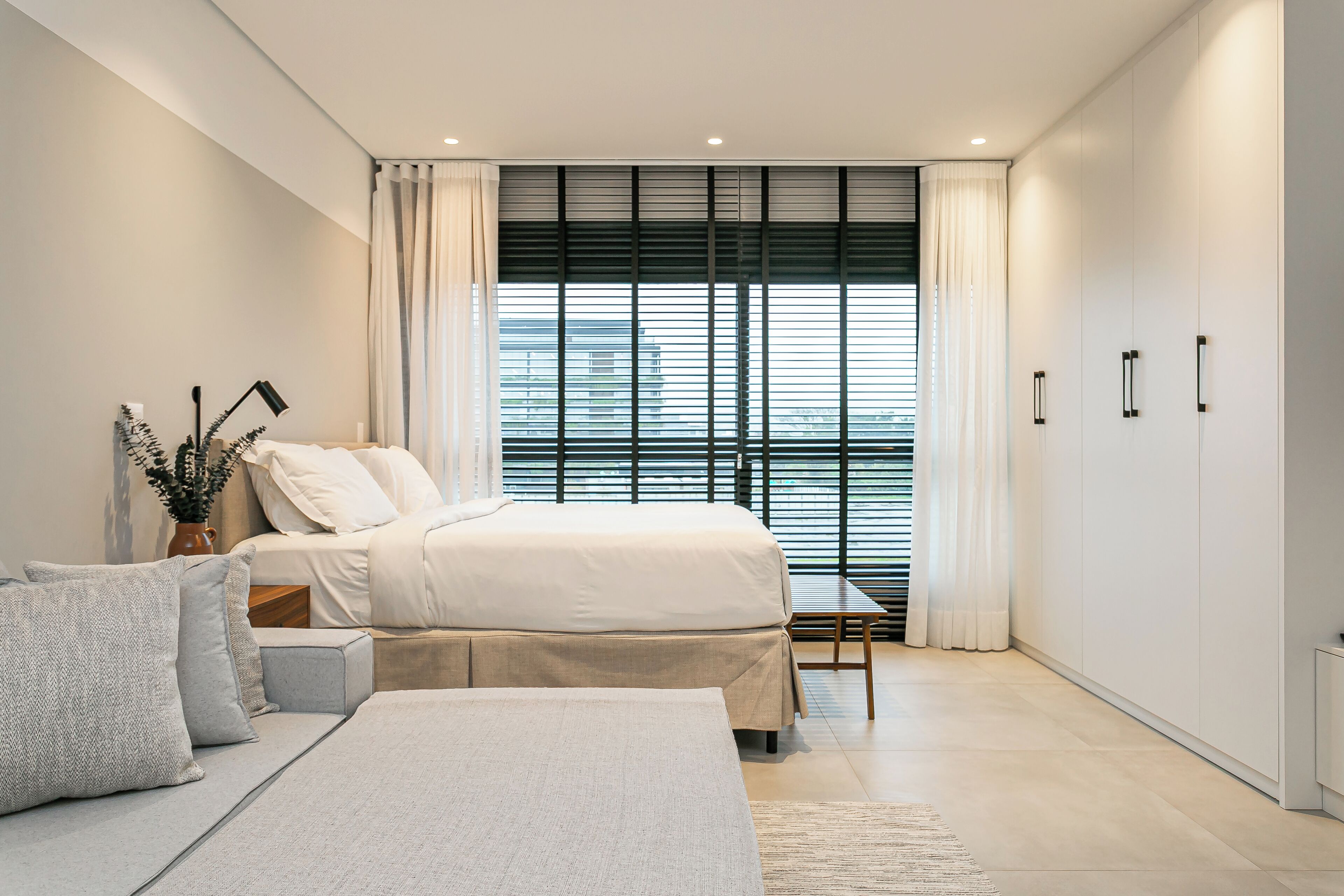 Junior Studio, 1 Queen Bed | Living area | 42-inch Smart TV with digital channels