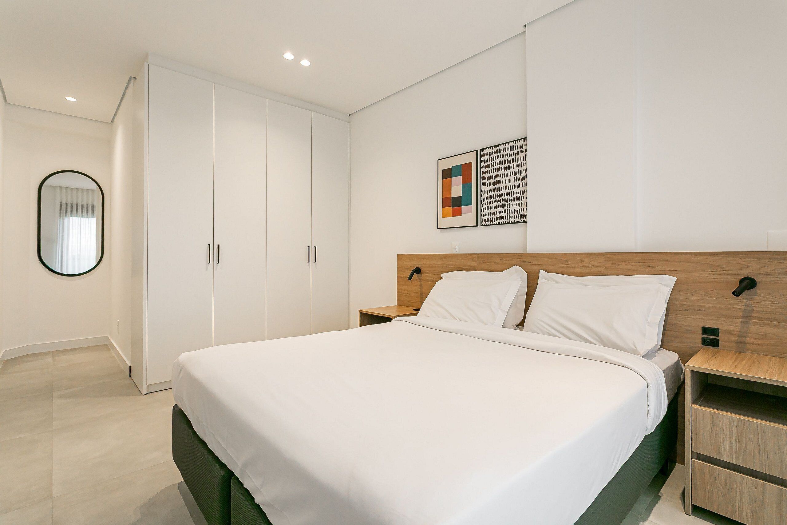 Appartement majestueux | Fer et planche à repasser, accès au Wi-Fi (inclus), literie fournie