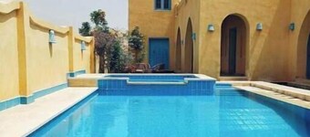 Golden Horizon Villa - Tunis village