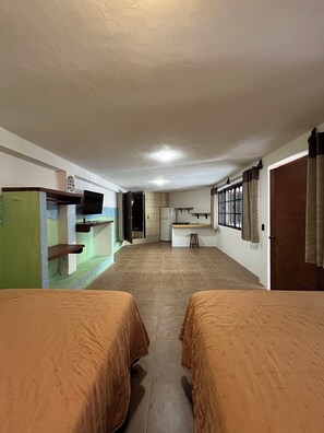 Wifi gratis y ropa de cama 