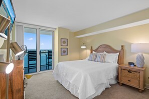 3 bedrooms, iron/ironing board, free WiFi, bed sheets - Sunset Bay Views! 3/2 End Unit Condo with Pool, Dock and Beach Access (Pensacola Beach)