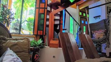 Room, 1 Bedroom | Living room