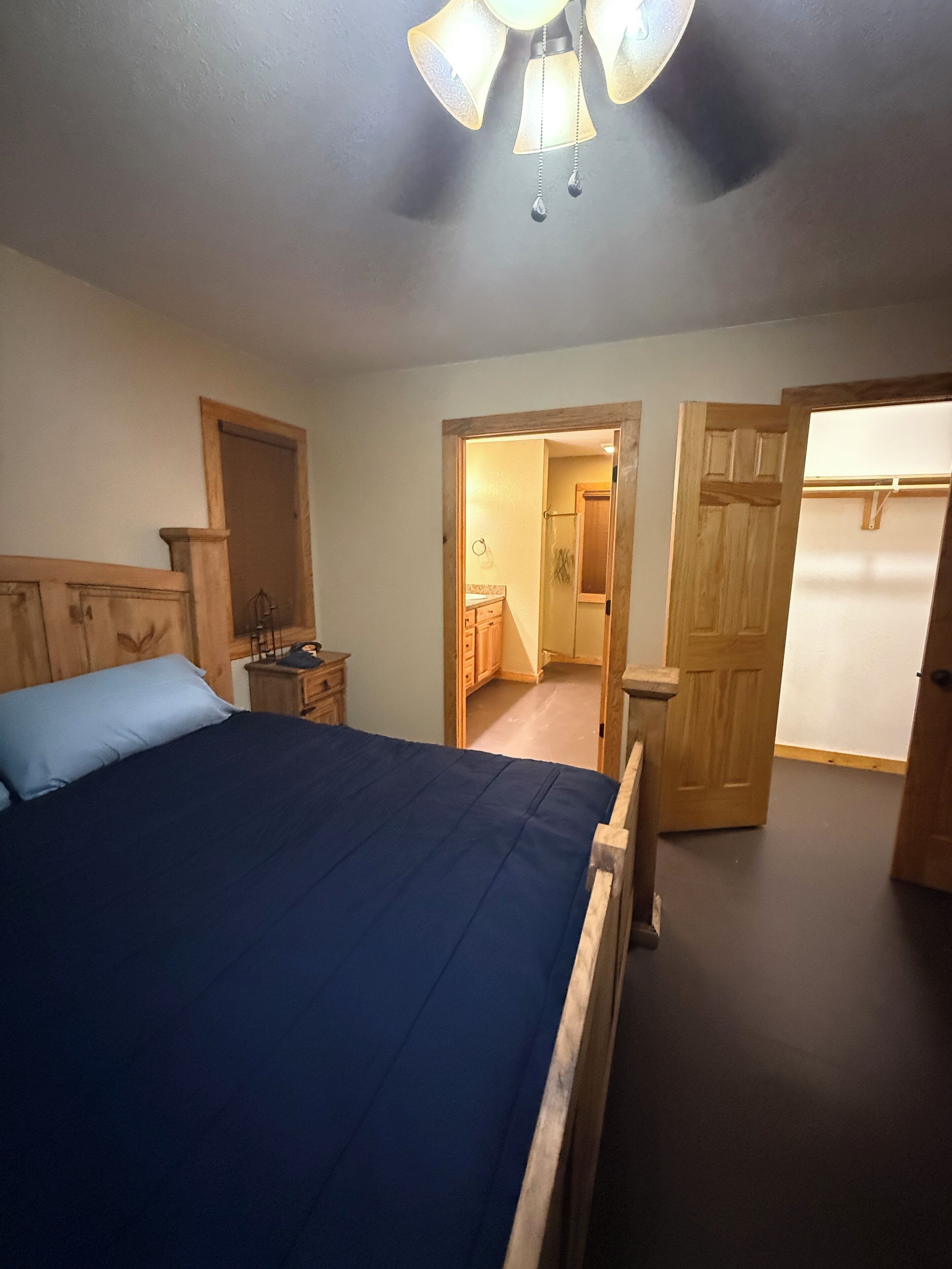 2 bedrooms, WiFi (free), bed sheets