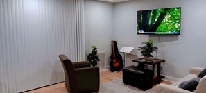 TV