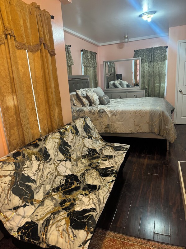 3 bedrooms, Internet, bed sheets