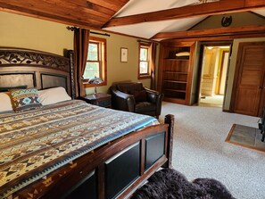 4 bedrooms, travel cot, free WiFi, bed sheets