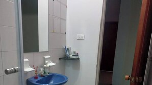 Gambar tidak terklasifikasi, 3 dari 25, tombol