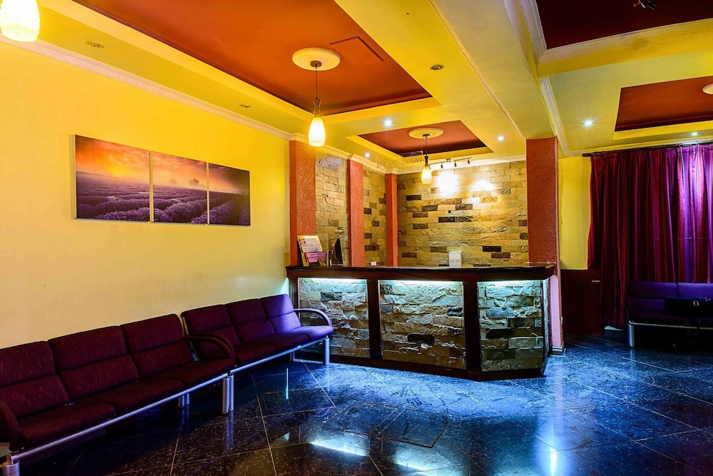 Seasons Airport Hotel by null