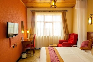 Iron/ironing board, free WiFi, bed sheets