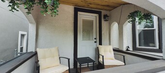 Travelers Dream Home! Hot tub, Fire pit, & BBQ