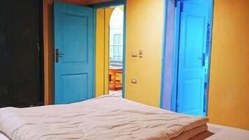 6 bedrooms, Internet, bed sheets