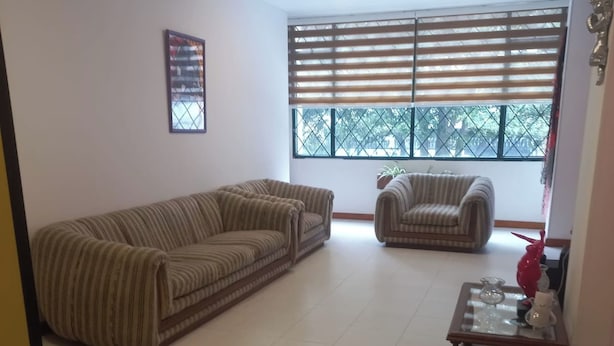 Living room - Room-peaceful Guest Room in Central Bogo (Bogotá)