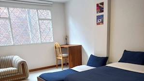 Room - Room-peaceful Guest Room in Central Bogo (Bogotá)