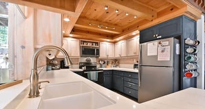 Cozy Chic Chalet - Enchanting Family Retreat w/Hot Tub & Fire Pit. Dog Friendly!