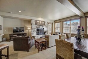 House (4 Bedrooms) | Interior - 2 Ski-in/ski-out Condos w/ Hot Tubs Deer Valley Mont Cervin by Avantstay (Park City)
