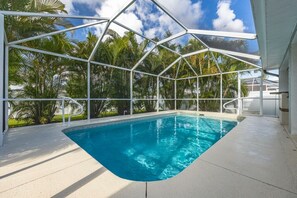 Piscine extérieure, piscine chauffée