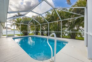 Outdoor pool, a heated pool