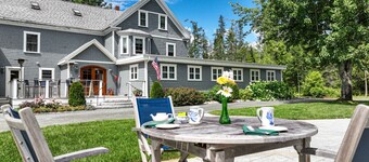 The Crocker House Country Inn (Rm 10)