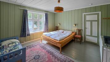 7 soverom og reiseseng for barn