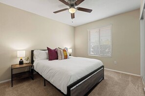 4 間睡房、熨斗/熨衫板、Wi-Fi、床單